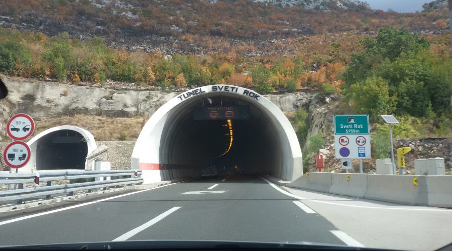 Tunel de Sveti Rok - Croacia